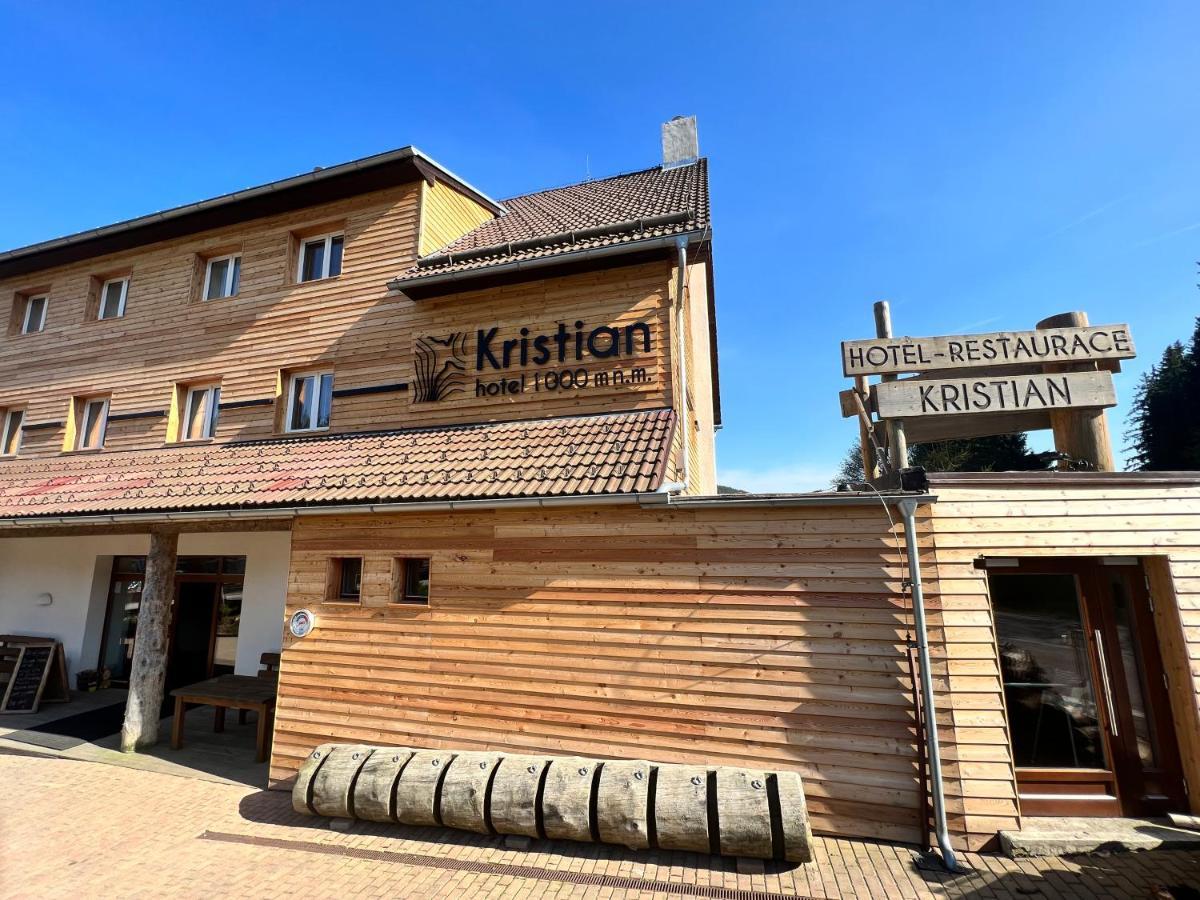Hotel Kristian Kubova Huť Exterior foto